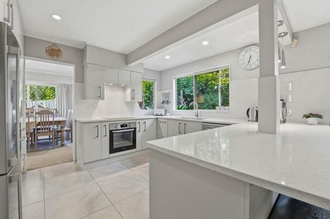 Photo of property in 5 Summerfield Lane, Albany, Auckland, 0632