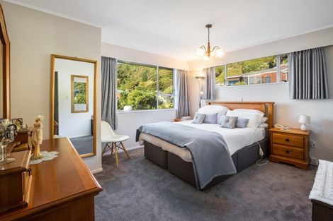 Photo of property in 28 Leeward Drive, Whitby, Porirua, 5024