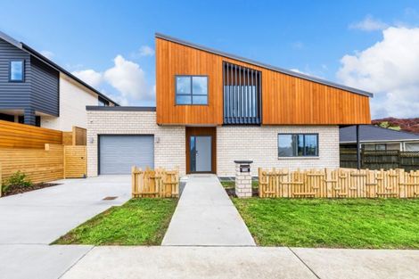 Photo of property in 23a Westgate Drive, Westgate, Auckland, 0614