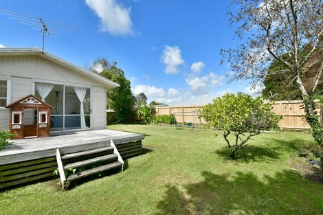 Photo of property in 2/45 Riverside Road, Orewa, 0931