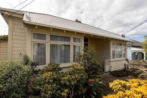Photo of property in 106 Calliope Road, Stanley Point, Auckland, 0624
