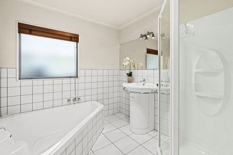 Photo of property in 50 Rochfort Road, Havelock North, 4130