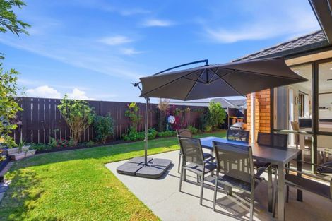 Photo of property in 38 Atlantic Close, Papamoa Beach, Papamoa, 3118