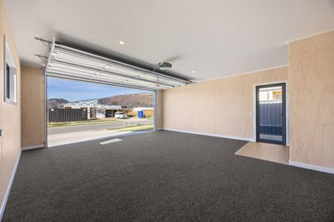 Photo of property in 9 Packer Road, Wanaka, 9382