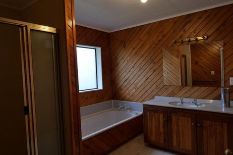 Photo of property in 31 Racecourse Road, Waiuku, 2123