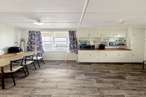 Photo of property in 43 Tennyson Street, Dannevirke, 4930