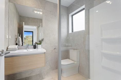 Photo of property in 11 Taikura Avenue, Red Beach, 0932