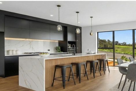 Photo of property in 27 Mahi Road, Helensville, 0800