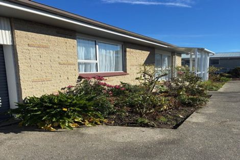 Photo of property in 2/12 Chaucer Street, Milton, 9220