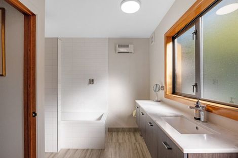 Photo of property in 10 Tuawera Terrace, Clifton, Christchurch, 8081