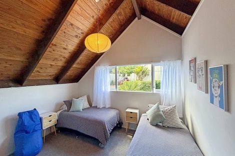 Photo of property in 52 Balmain Road, Chatswood, Auckland, 0626