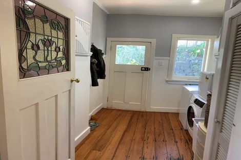 Photo of property in 21 Cobden Road, Bluff Hill, Napier, 4110