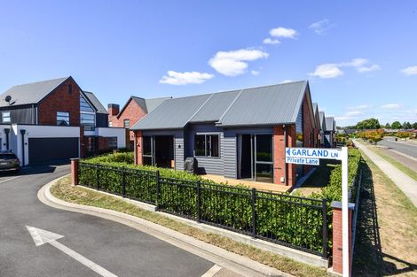 Photo of property in 2 Garland Lane, Leamington, Cambridge, 3432