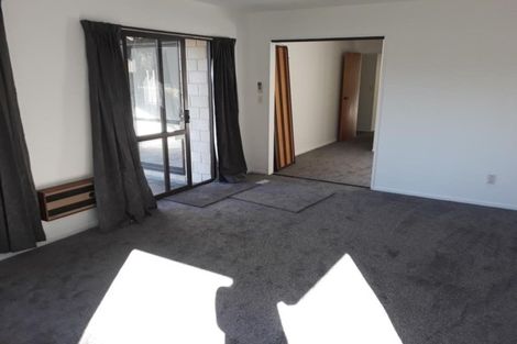 Photo of property in 29 Penruddock Rise, Westmorland, Christchurch, 8025