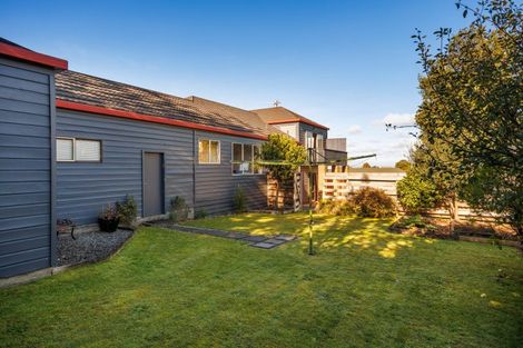 Photo of property in 32 Pirinoa Street, Feilding, 4702