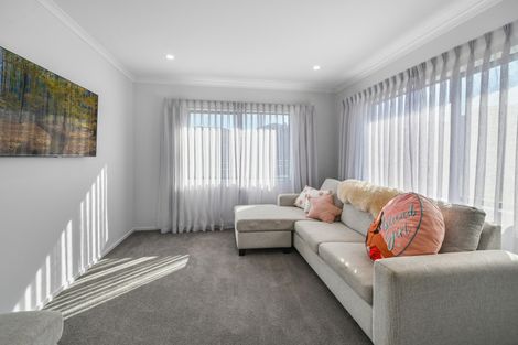 Photo of property in 28 Thomason Crescent, Pokeno, 2402