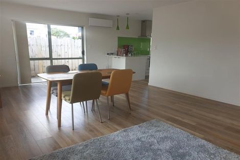 Photo of property in 128a Gloucester Road, Manurewa, Auckland, 2102