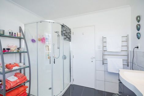 Photo of property in 64 Melbourne Street, Windsor, Invercargill, 9810