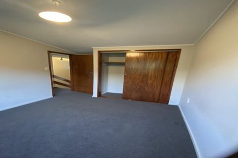 Photo of property in 21f7 Collins Avenue, Tawa, Wellington, 5028