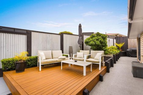 Photo of property in 24a Kotuku Street, Te Atatu Peninsula, Auckland, 0610