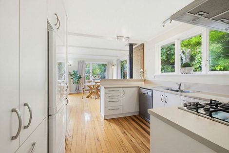 Photo of property in 44 Acheron Road, Paremata, Porirua, 5026