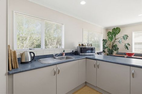 Photo of property in 14 Escort Grove, Awapuni, Palmerston North, 4412