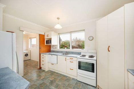 Photo of property in 2 Wharite Place, Awapuni, Palmerston North, 4412