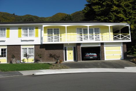Photo of property in 10 Saint Francis Grove, Waterloo, Lower Hutt, 5011