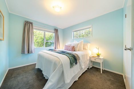 Photo of property in 18 Yarrow Place, Papakowhai, Porirua, 5024