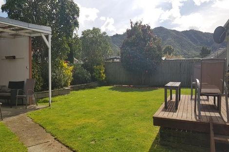 Photo of property in 15 Charles Street, Clouston Park, Upper Hutt, 5018