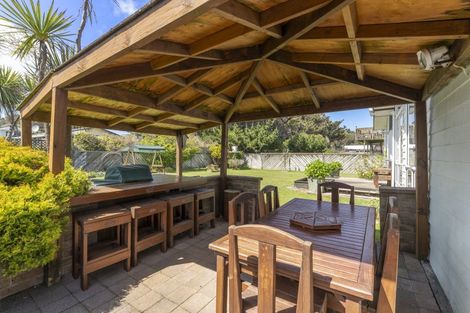 Photo of property in 34 Scott Avenue, Otaki Beach, Otaki, 5512