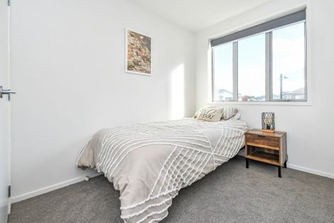 Photo of property in 16 Fort Lincoln Loop, Karaka, Papakura, 2113