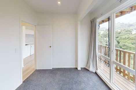 Photo of property in 43b Harbour View Road, Northland, Wellington, 6012