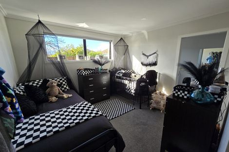 Photo of property in 7u3 Sare Crescent, Fairfield, Hamilton, 3214