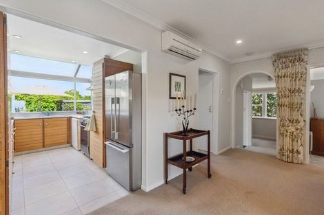 Photo of property in 6 Kaikomako Road, Waikanae, 5036