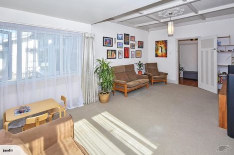 Photo of property in 27 Kenderdine Road, Papatoetoe, Auckland, 2025