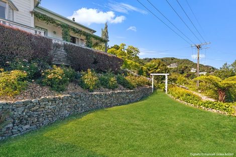 Photo of property in 19 Milton Terrace, Picton, 7220