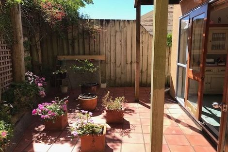 Photo of property in 18f2 Ohiro Road, Aro Valley, Wellington, 6021