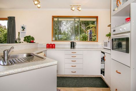 Photo of property in 37 Kew Road, Westport, 7825