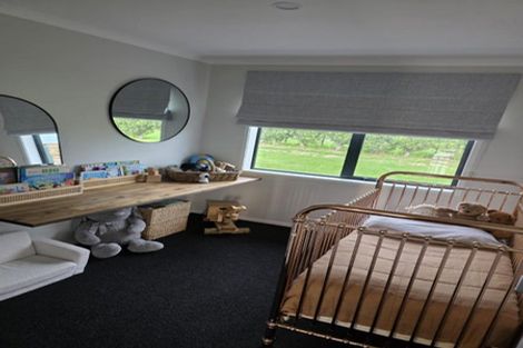 Photo of property in 3 Highland View Drive, Tokomaru, Palmerston North, 4474