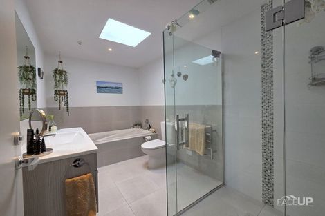 Photo of property in 78 Hobsonville Point Road, Hobsonville, Auckland, 0616