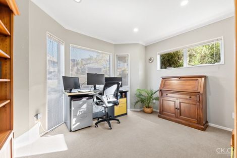 Photo of property in 15 Frankie Stevens Place, Riverstone Terraces, Upper Hutt, 5018