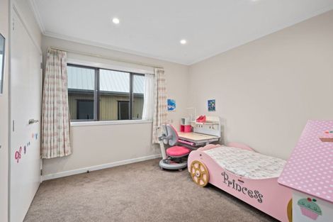 Photo of property in 14 Sacred Kingfisher Road, Hobsonville, Auckland, 0616