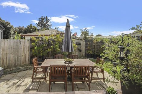 Photo of property in 10 Ararata Lane, Mangere Bridge, Auckland, 2022
