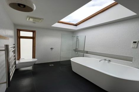 Photo of property in 49 Cleveland Street, Edgeware, Christchurch, 8013