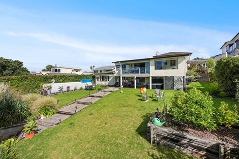 Photo of property in 49 Torkar Road, Clarks Beach, 2122