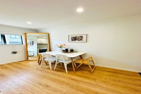 Photo of property in 8 Pangu Way, Mangere, Auckland, 2022