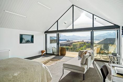 Photo of property in 25 Forest Heights, Wanaka, 9305