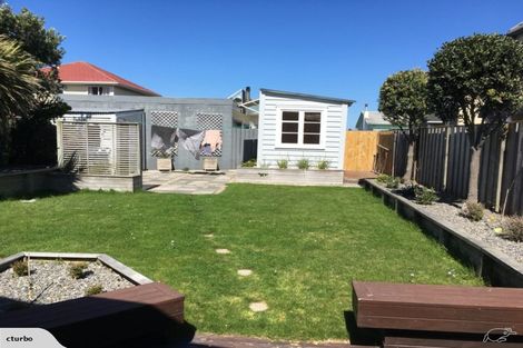 Photo of property in 131 Apu Crescent, Lyall Bay, Wellington, 6022