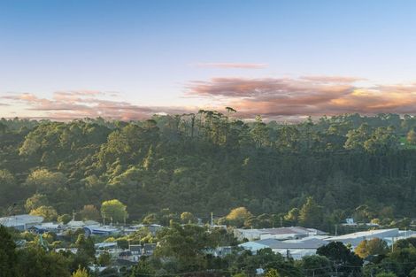 Photo of property in 5 Dhaka Lane, Ranui, Auckland, 0612